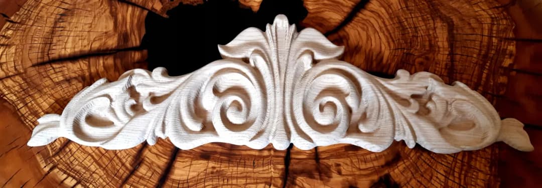 Drewniane ornamenty do mebli - piękne i wyjątkowe dekoracje