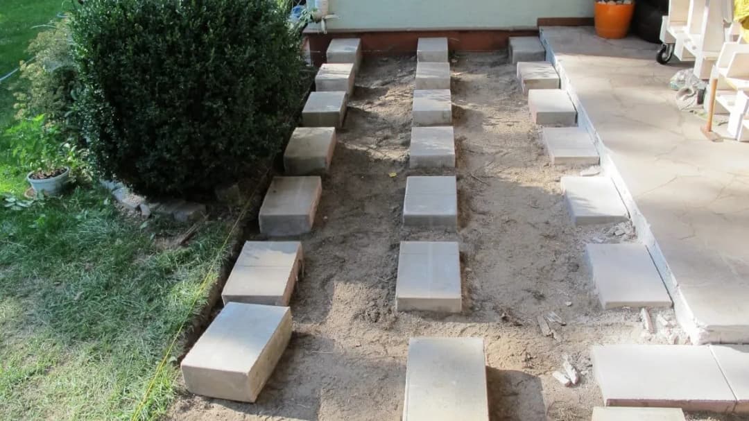 Bloczki betonowe pod taras: jak zbudować trwały fundament