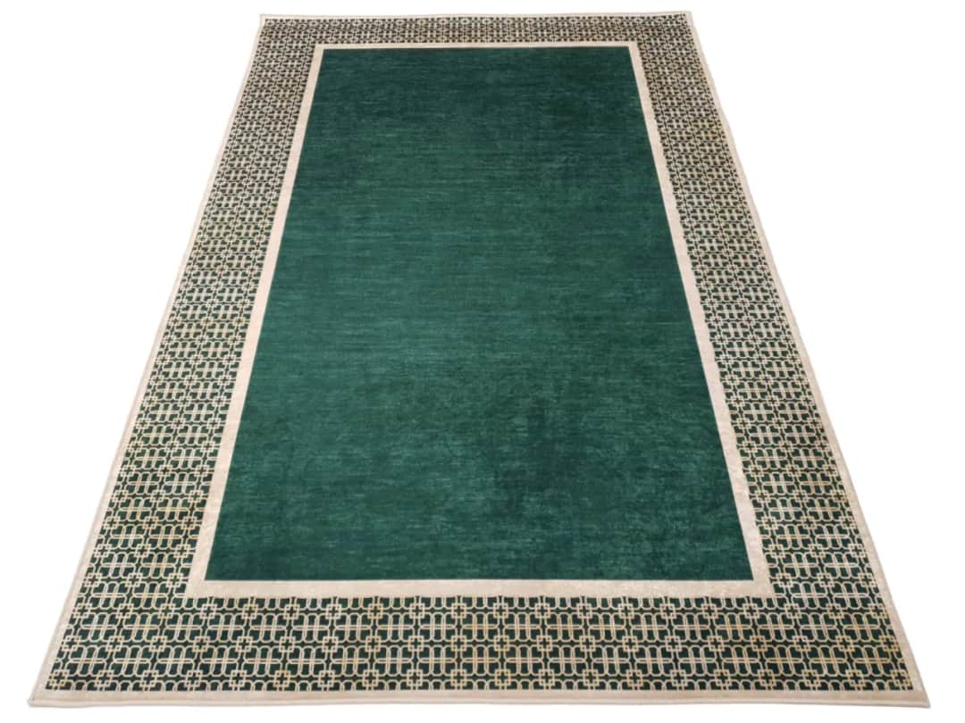 Jaki dywan do butelkowej zieleni wybierać, aby nie popełnić błędu?