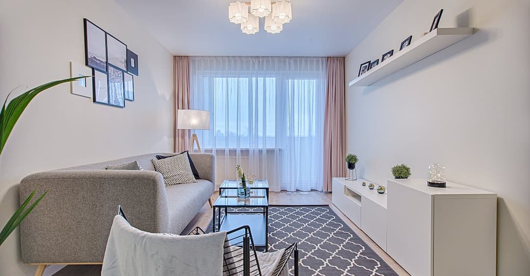 Firany ażurowe panele okienne - najmodniejsze rodzaje na 2023 | Sprawdź jak wybrać!