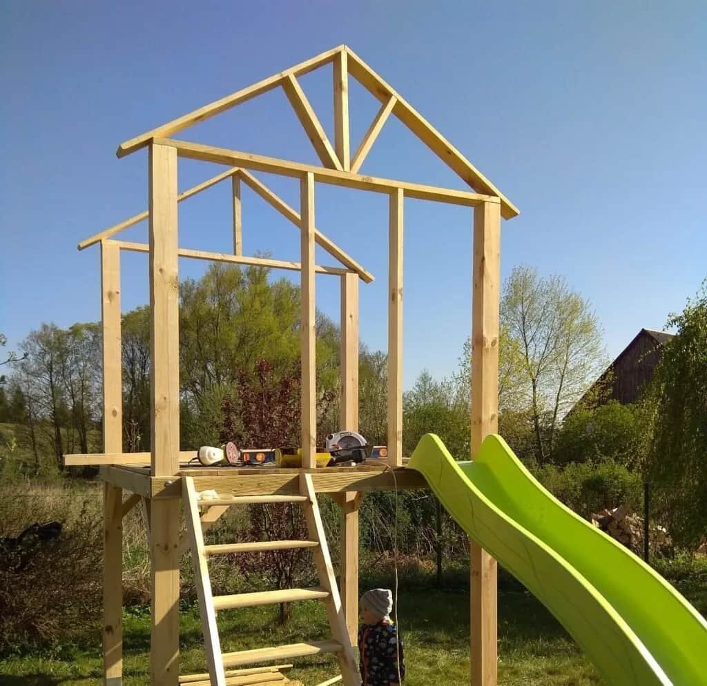 Wybór dachu domku dla dzieci: 5 najlepszych materiałów