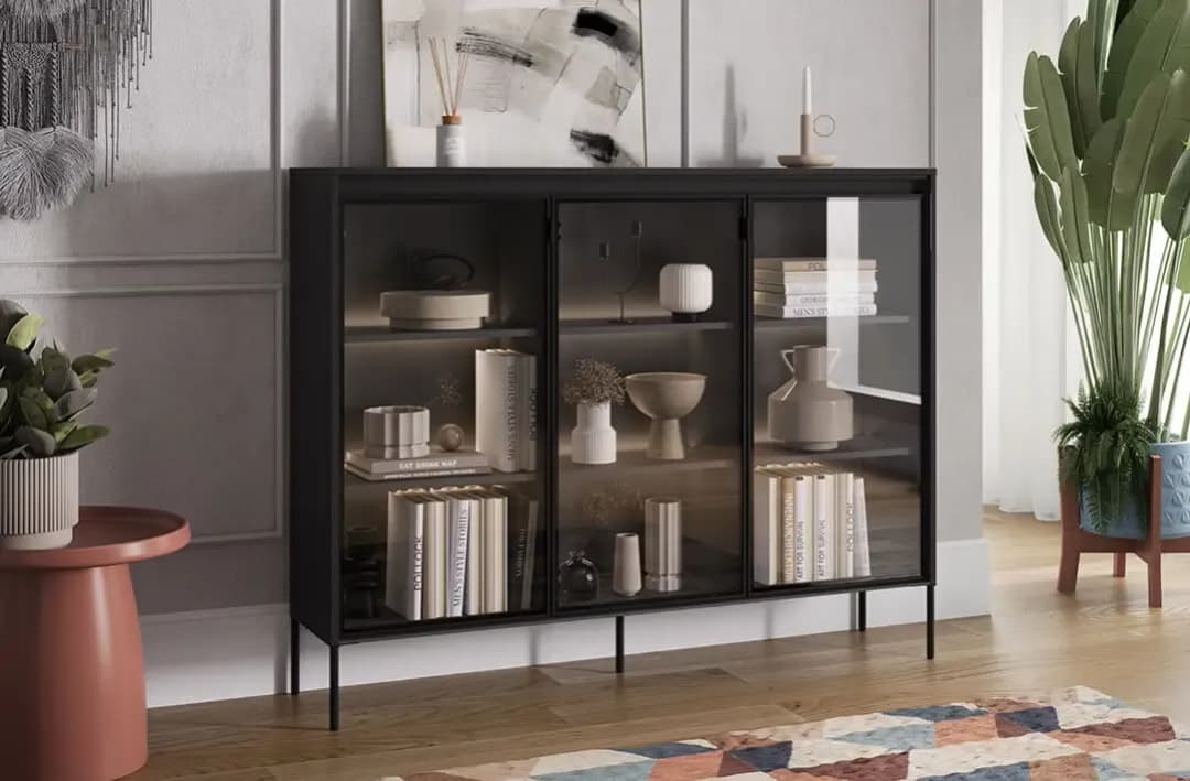 Przegląd najlepszych pomysłów co wstawić do witryny w salonie - Poradnik